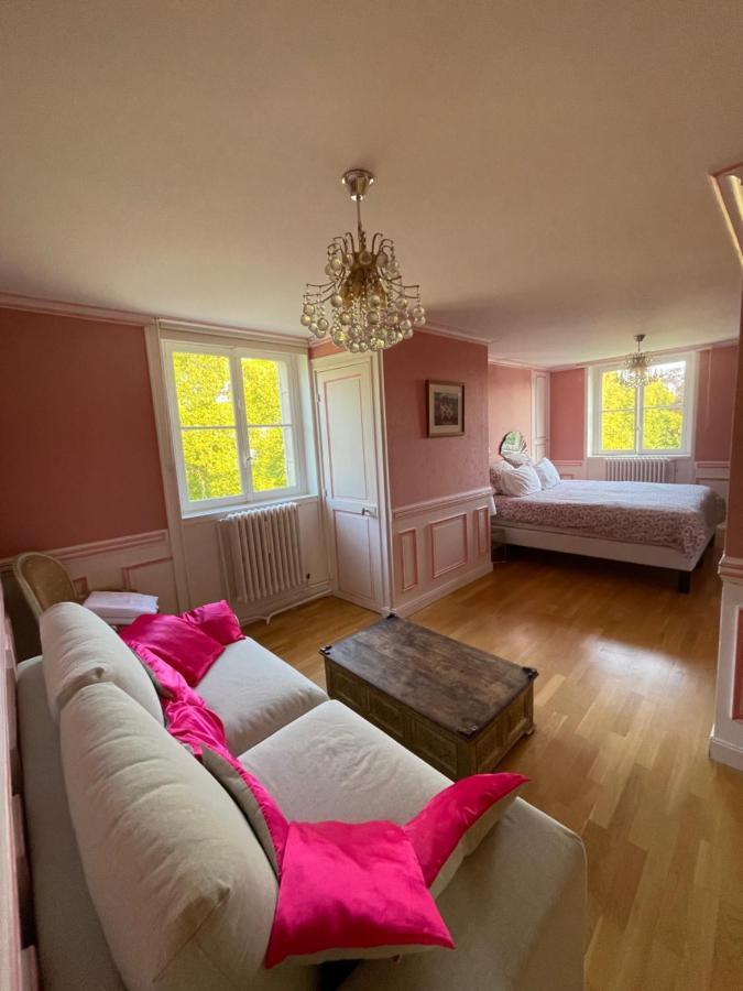 Chateau Du Boulay Morin Le Boulay-Morin Extérieur photo A room at the Château de Launay